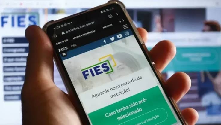 Fies convoca lista de espera até setembro