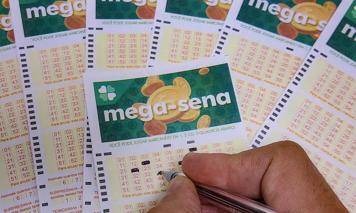 Mega-Sena: aposta simples custa R$ 6
