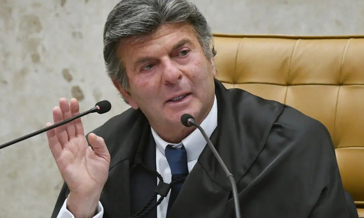 Fux exige esclarecimentos sobre R$ 6,6 bilhões destinados ao BRB