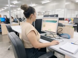Quem pode participar do Bolsa Universidade 2027 em Manaus