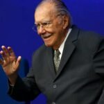 Sarney segue estável durante tratamento contra pneumonia