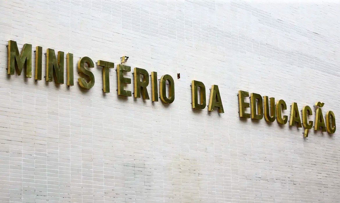 Pronatec abre vagas para 11 cursos profissionais gratuitos